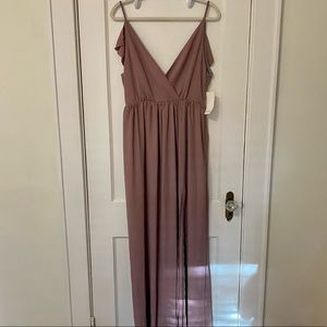 Tobi Maxi Dress Ruffle Back High split NWT